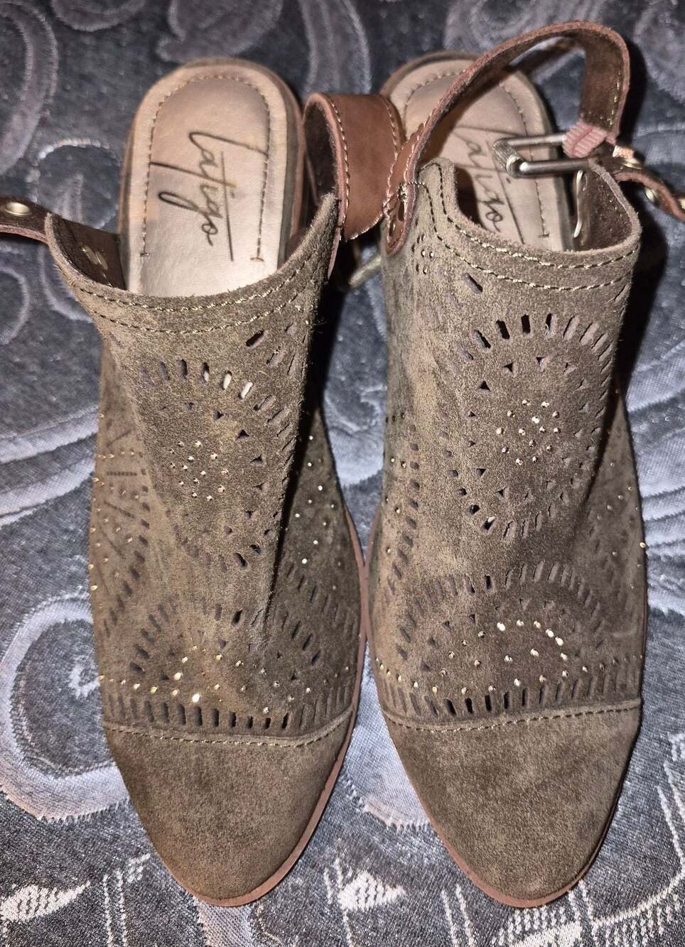 Latigo Muren Brown Suede Laser Cutout Block Heel Slingback Mules